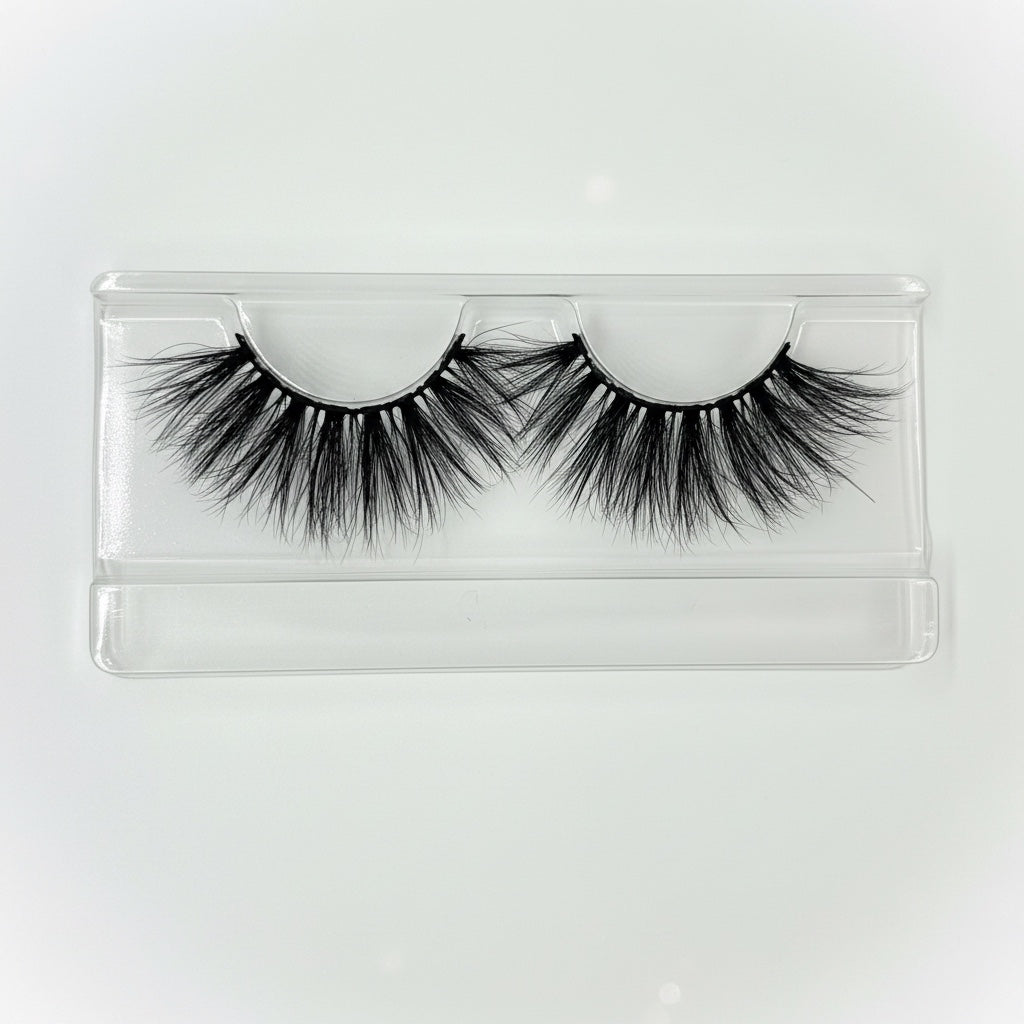 AQueenzDen Big Baus Real Mink Fluffy Lashes, handcrafted for a bold, voluminous look. Cruelty-free mink.