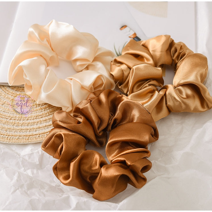 AQueenzDenHere medium satin hair scrunchies in cream and bronze. Silky smooth fabric.
